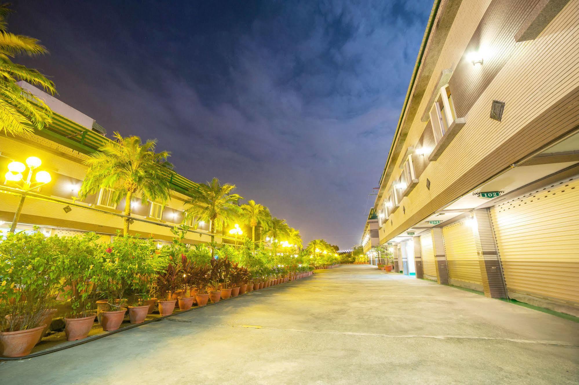 Mesasa Garden Motel Hualien Extérieur photo